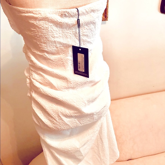 PRETTY LITTLE THING WHITE HALTER TOP SUNDRESS - Picture 6 of 10